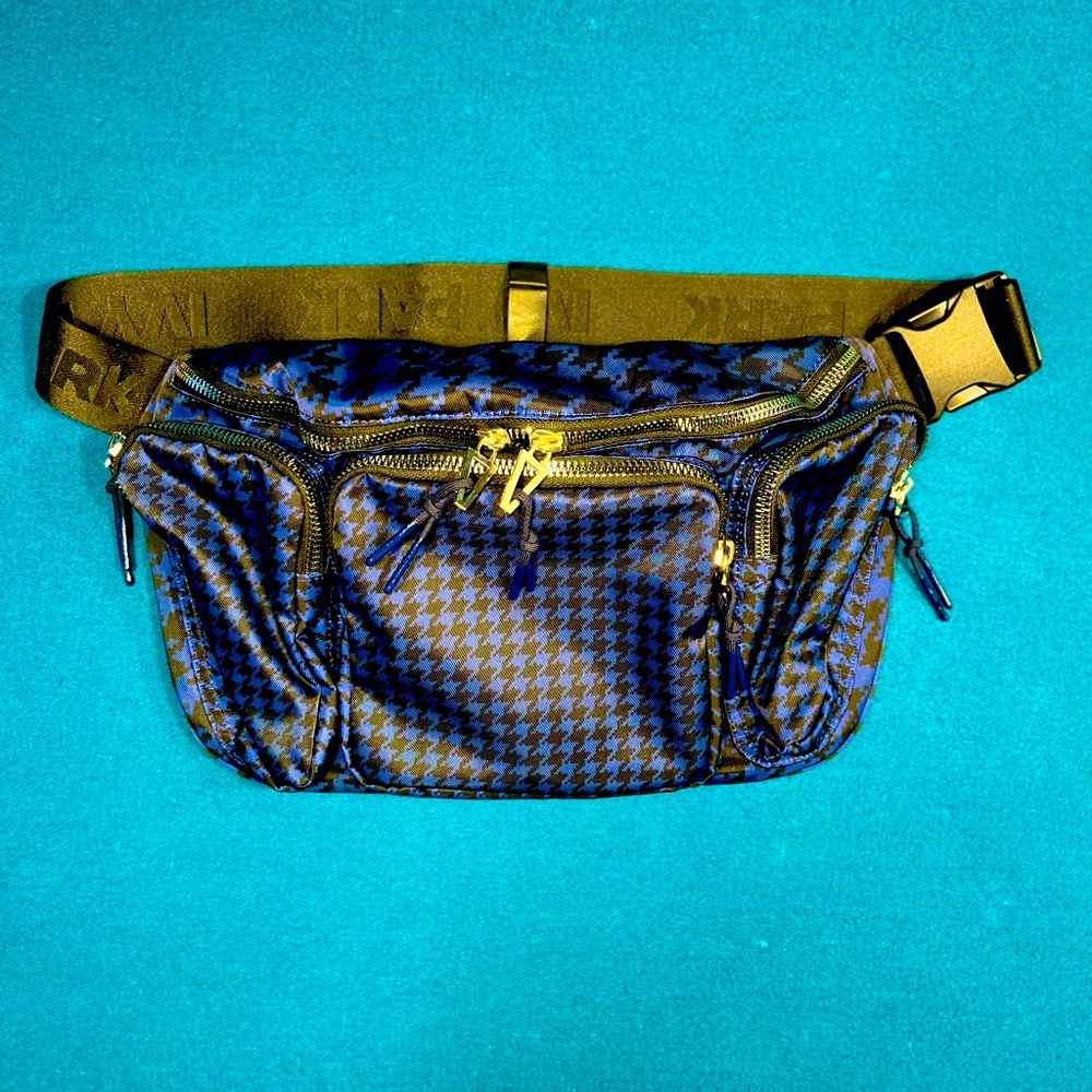Ivy Park Adidas Oversized Fanny Pack